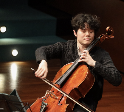 der Cellist Michiaki Ueno erhielt den Beethoven-Ring 2024