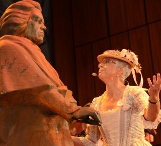 BETEN UND HOFFEN fr das Festspielhaus - so bersetzte