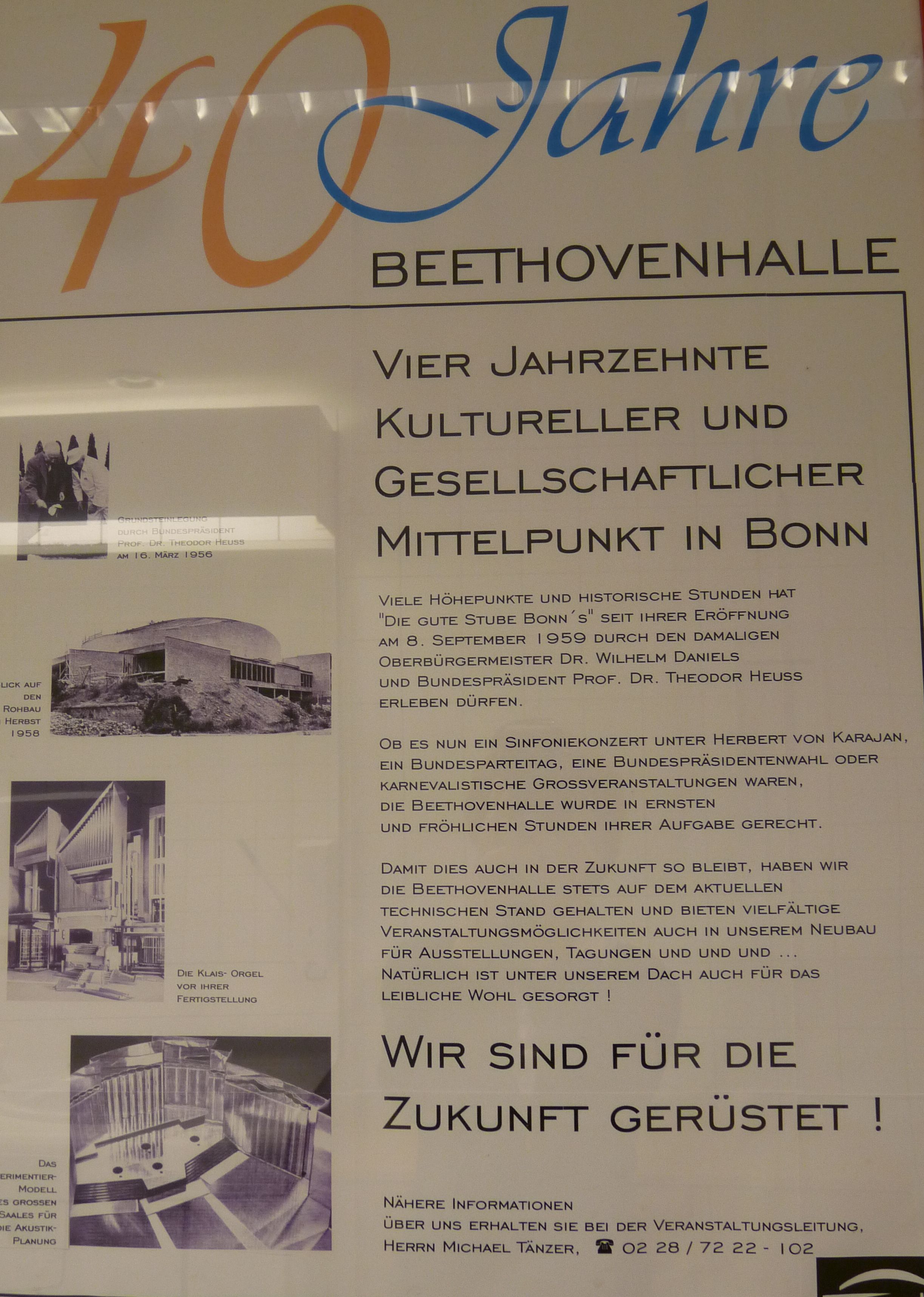 "Wir sind fr die Zukunft gerstet" - so ist auf einem Plakat